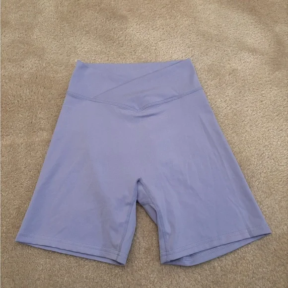 437 Crossover Biker Shorts - Picture 2 of 3